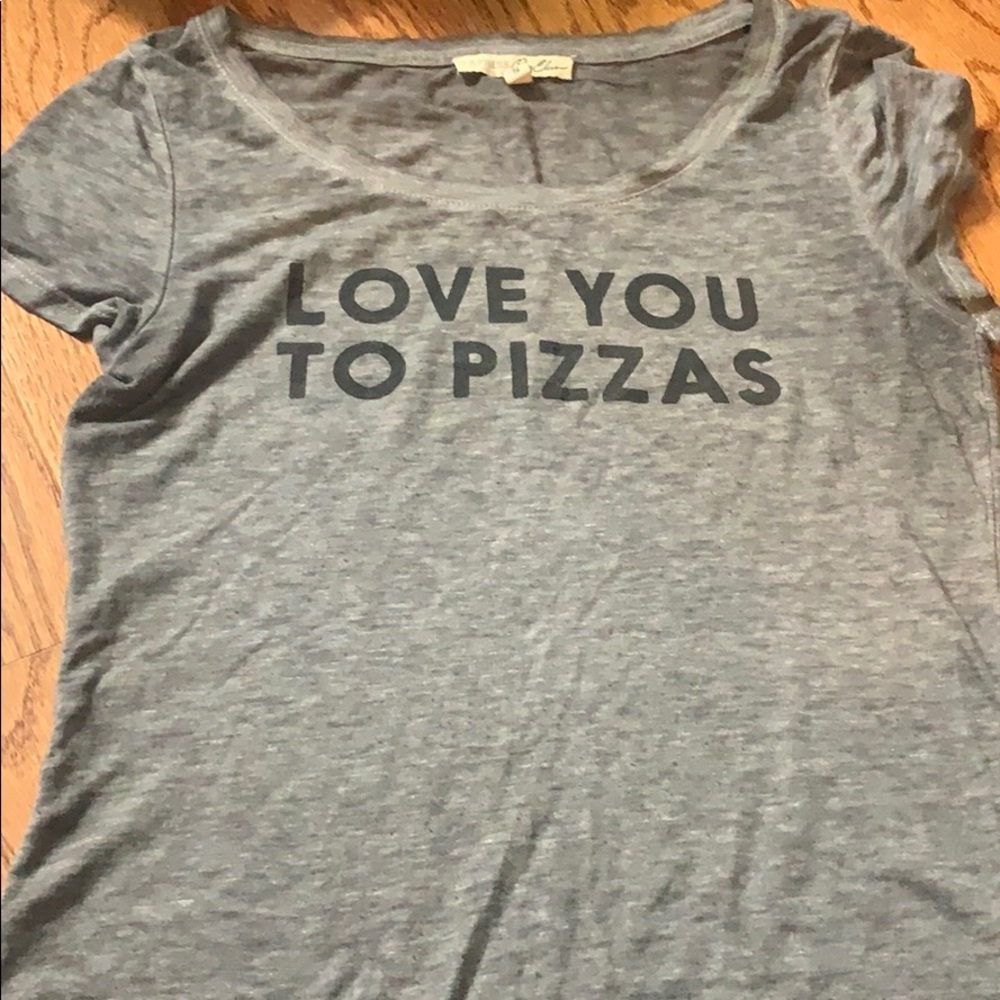 T-Shirt 🍕❤️ - Picture 5 of 6